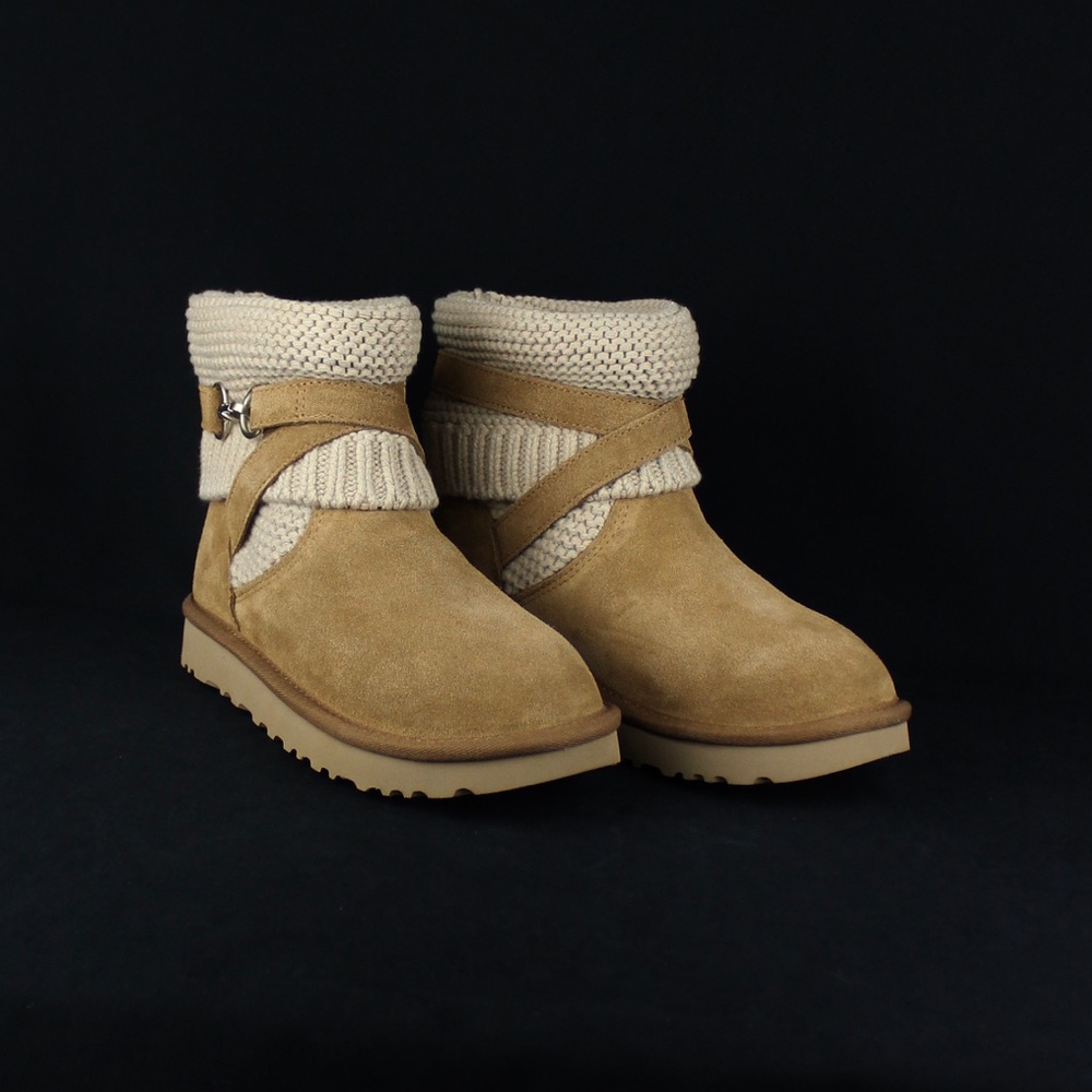 UGG AUSTRALIA 1098080 CHE Chestnut Purl Strap Boot - Picture 3 of 10